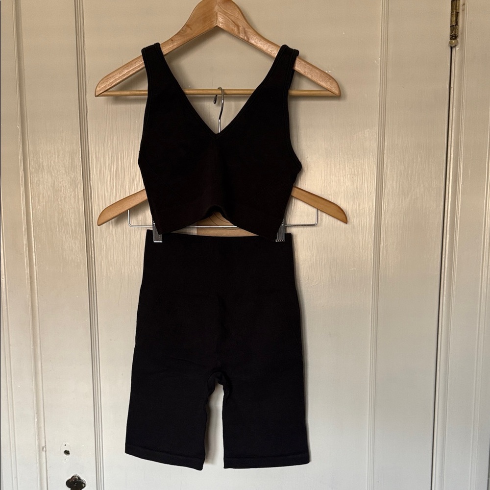 Everlane Seamless Knit Black Two-Piece Set